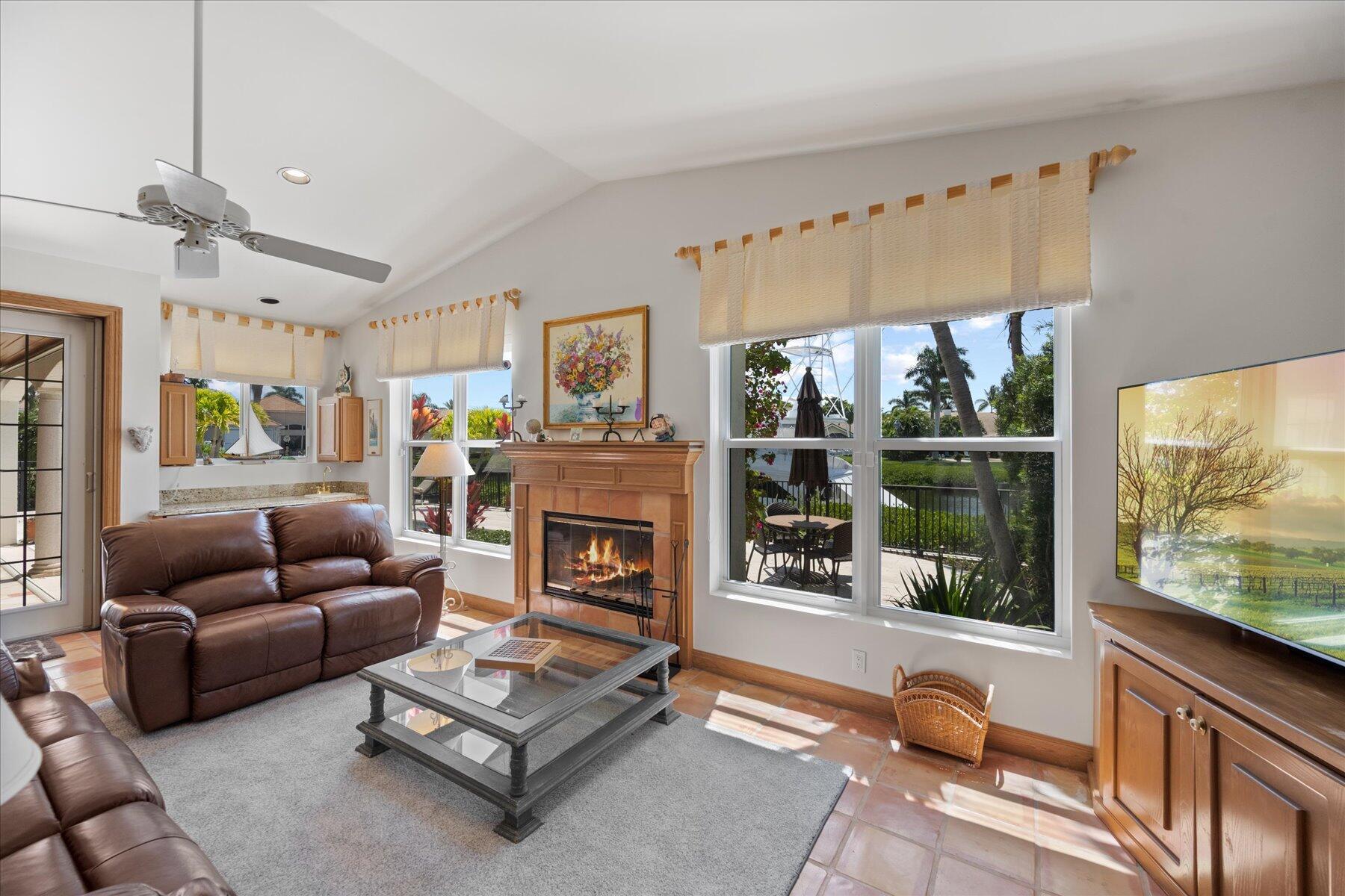 BARROW ISLAND AT JONATHAN - Residential