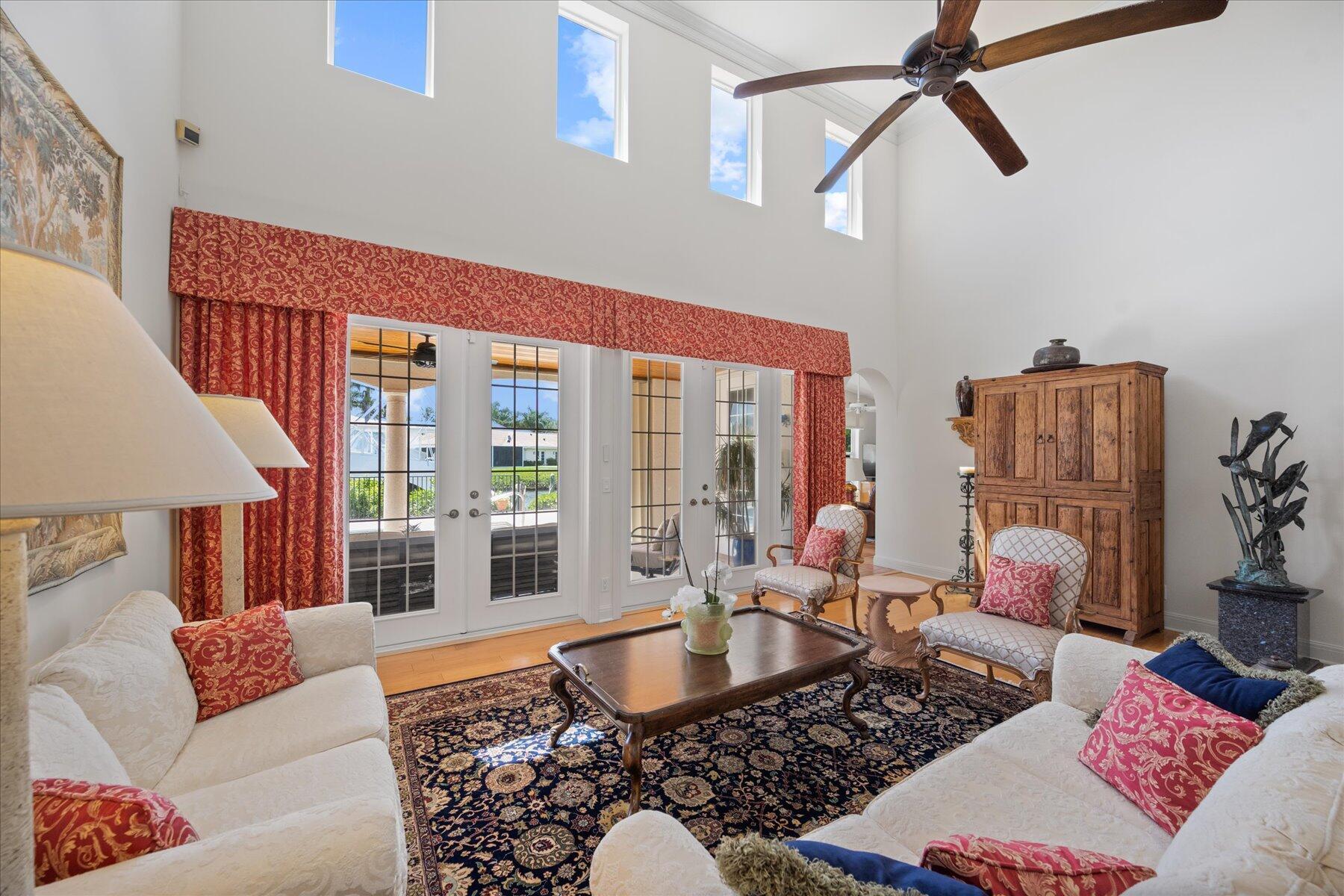 BARROW ISLAND AT JONATHAN - Residential