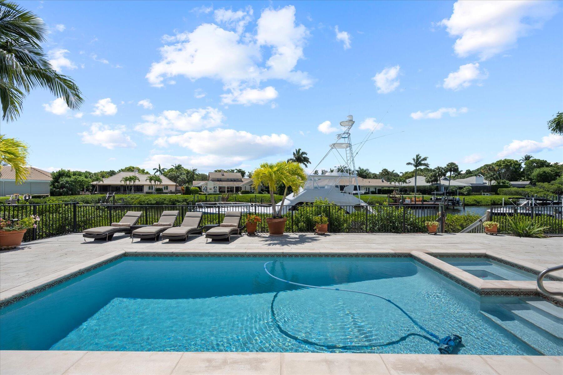 BARROW ISLAND AT JONATHAN - Residential