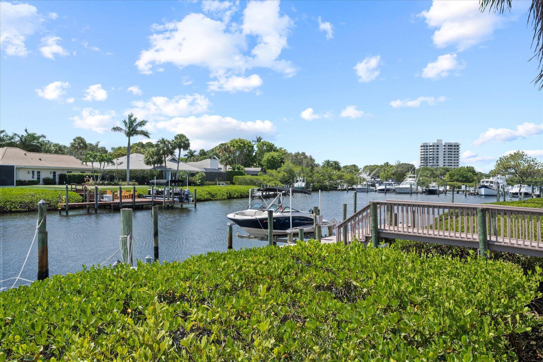 BARROW ISLAND AT JONATHAN - Residential
