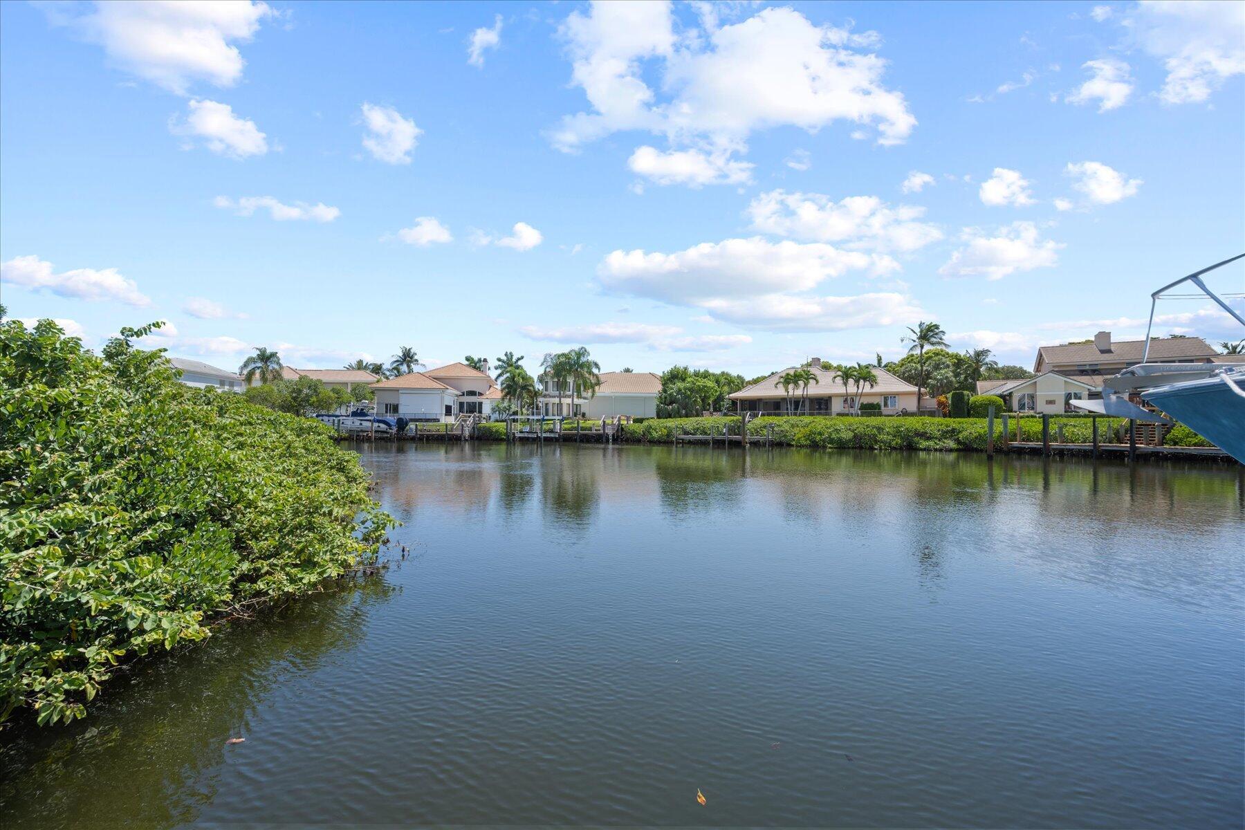 BARROW ISLAND AT JONATHAN - Residential