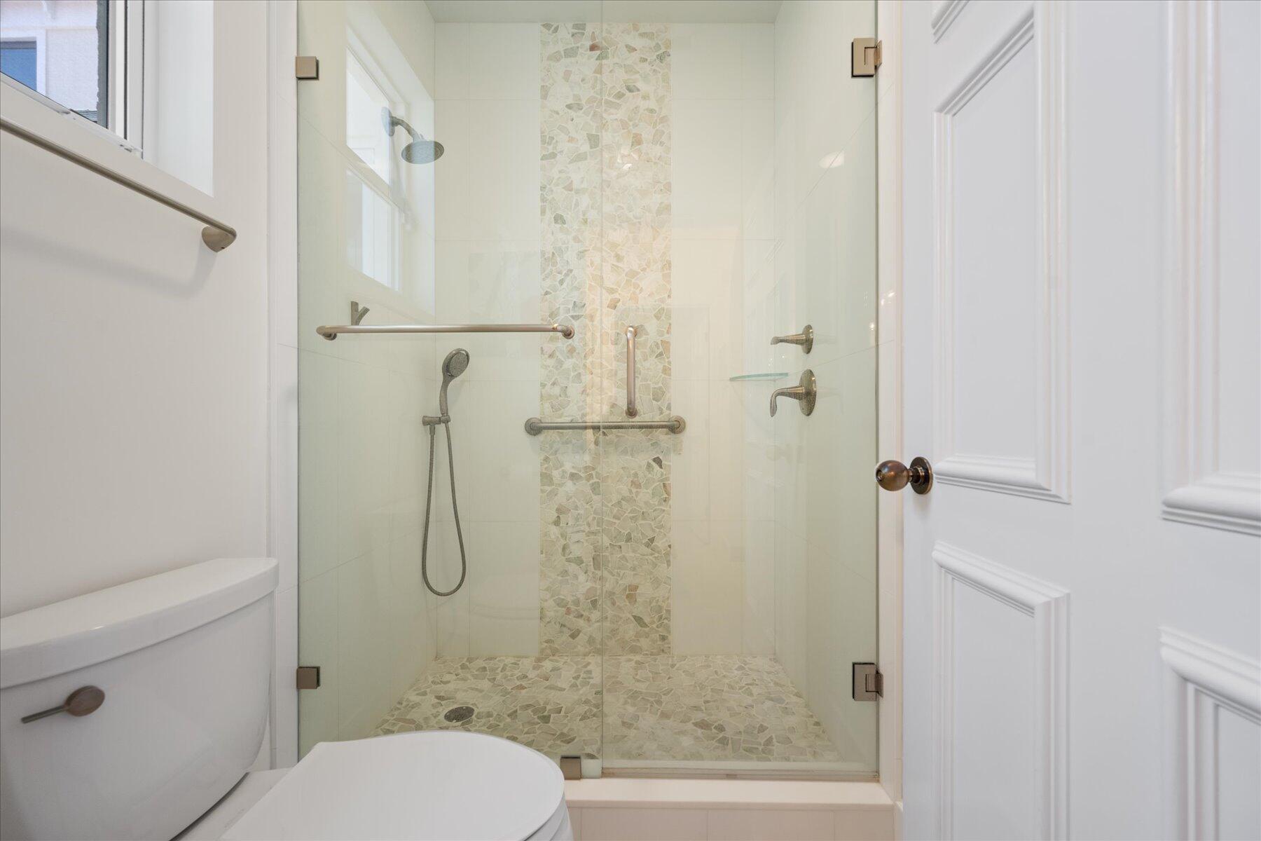 BARROW ISLAND AT JONATHAN - Residential