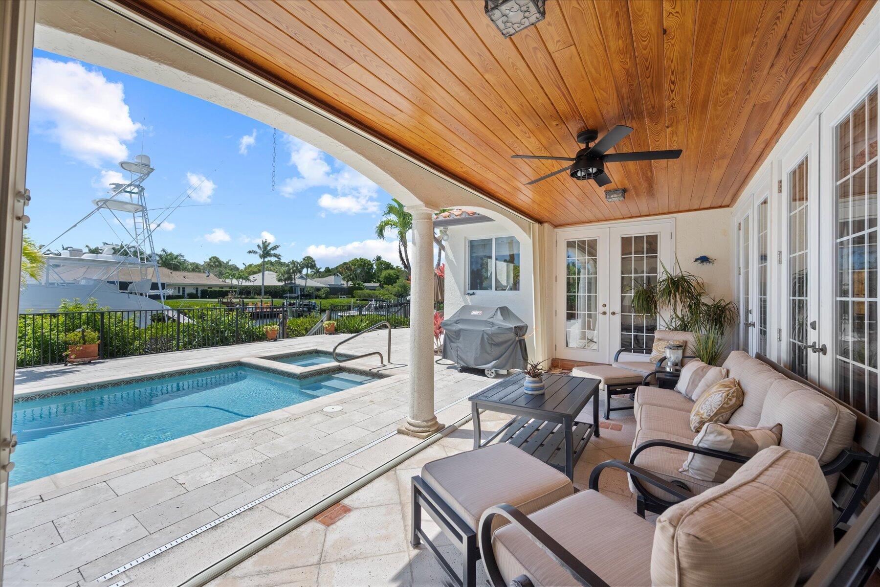 BARROW ISLAND AT JONATHAN - Residential