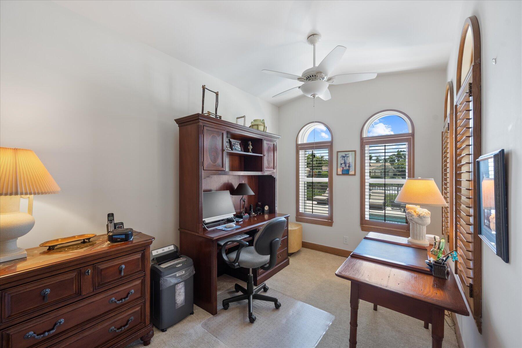 BARROW ISLAND AT JONATHAN - Residential