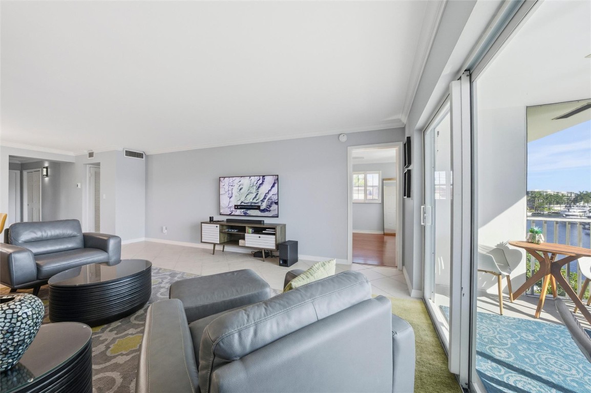 HAWTHORNE BAY - Residential