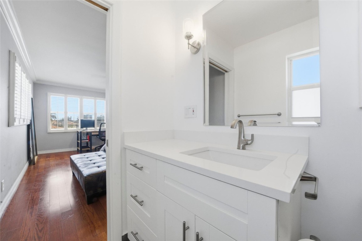 HAWTHORNE BAY - Residential