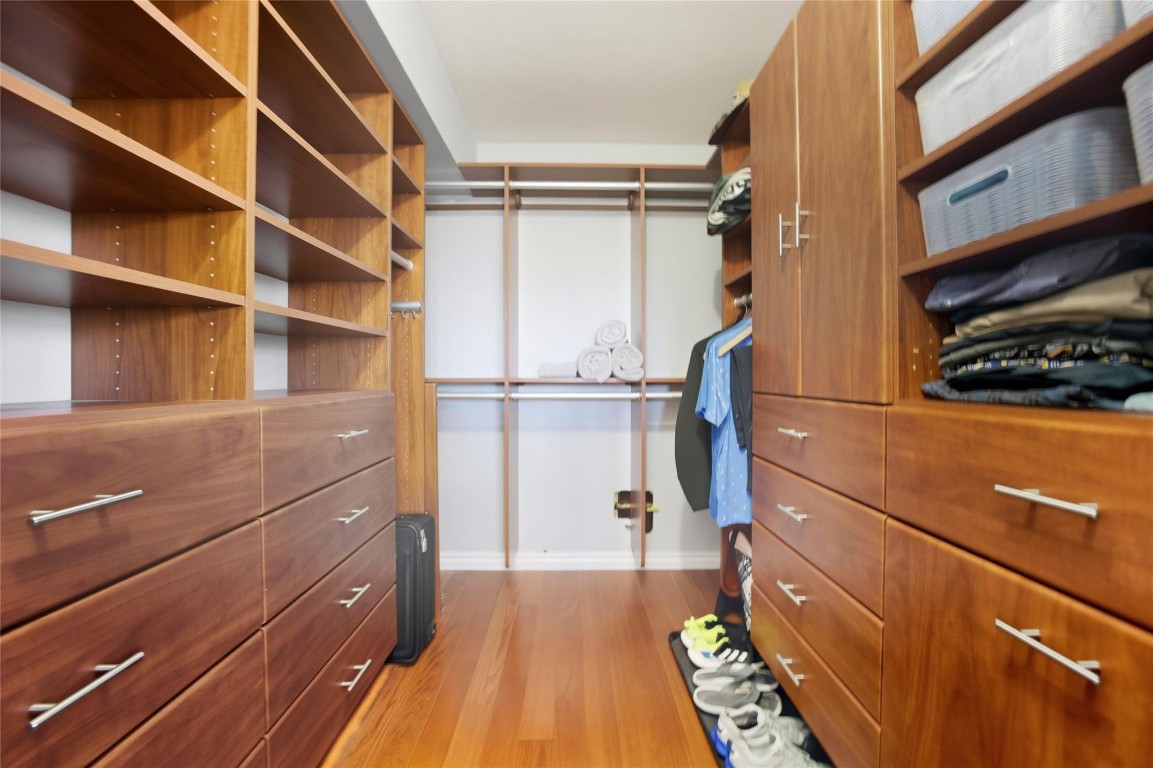 HAWTHORNE BAY - Residential