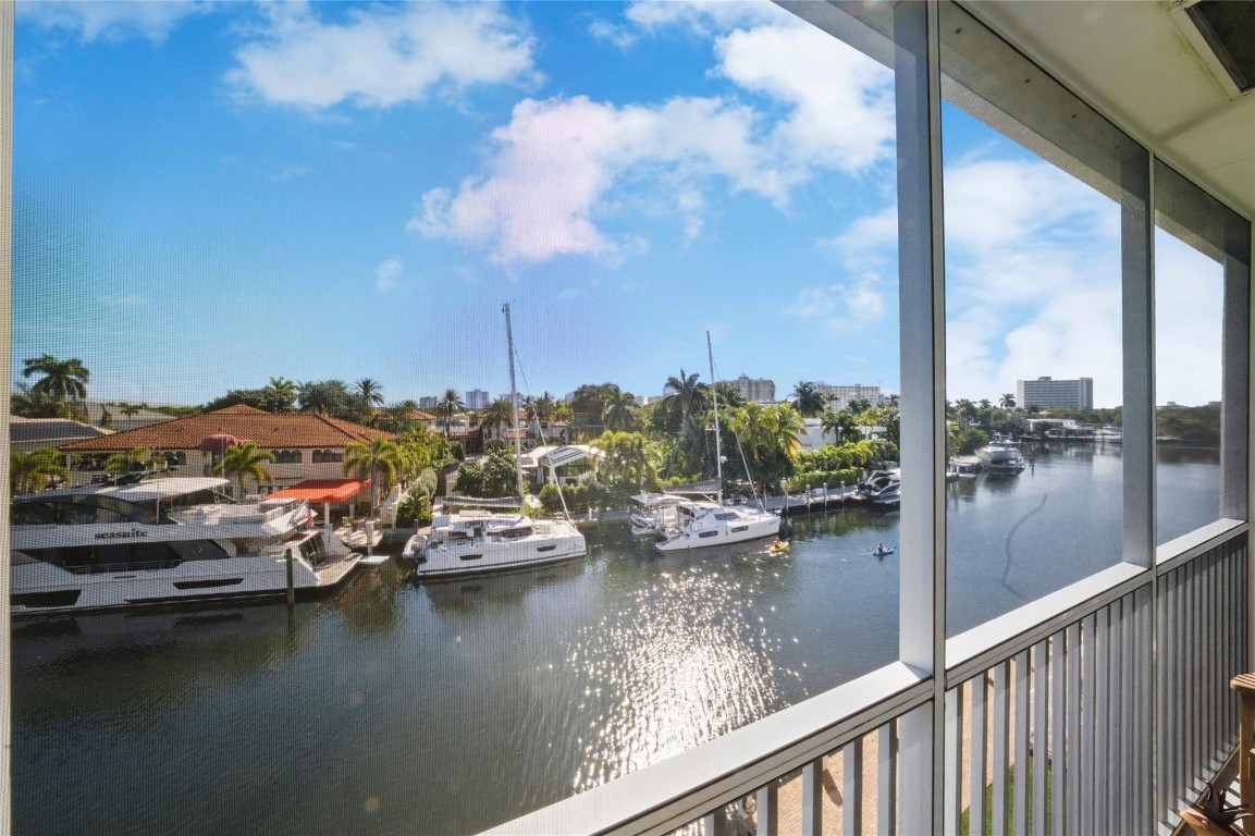 HAWTHORNE BAY - Residential