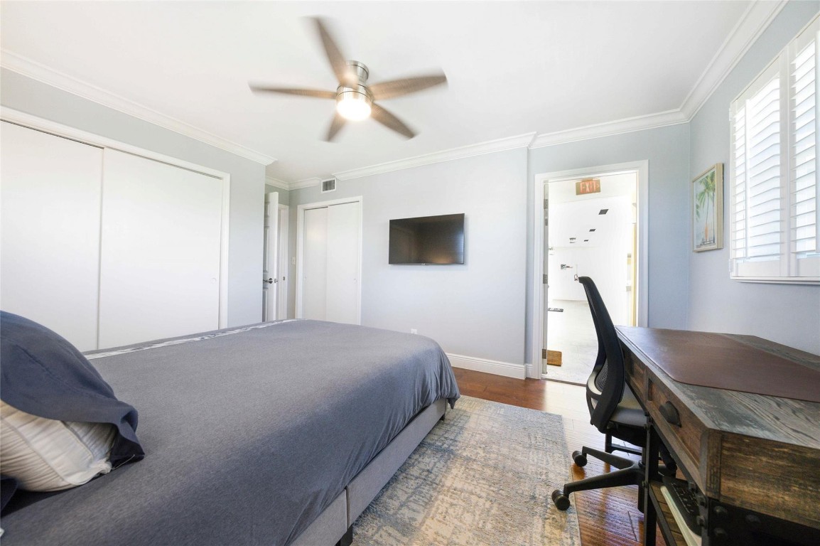 HAWTHORNE BAY - Residential