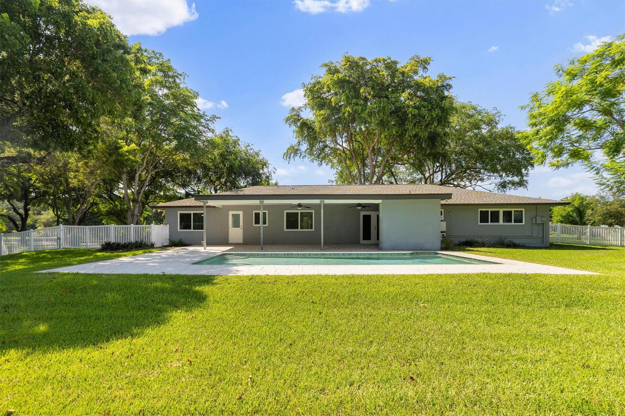 MARTHA BRIGHT FARMS - Residential