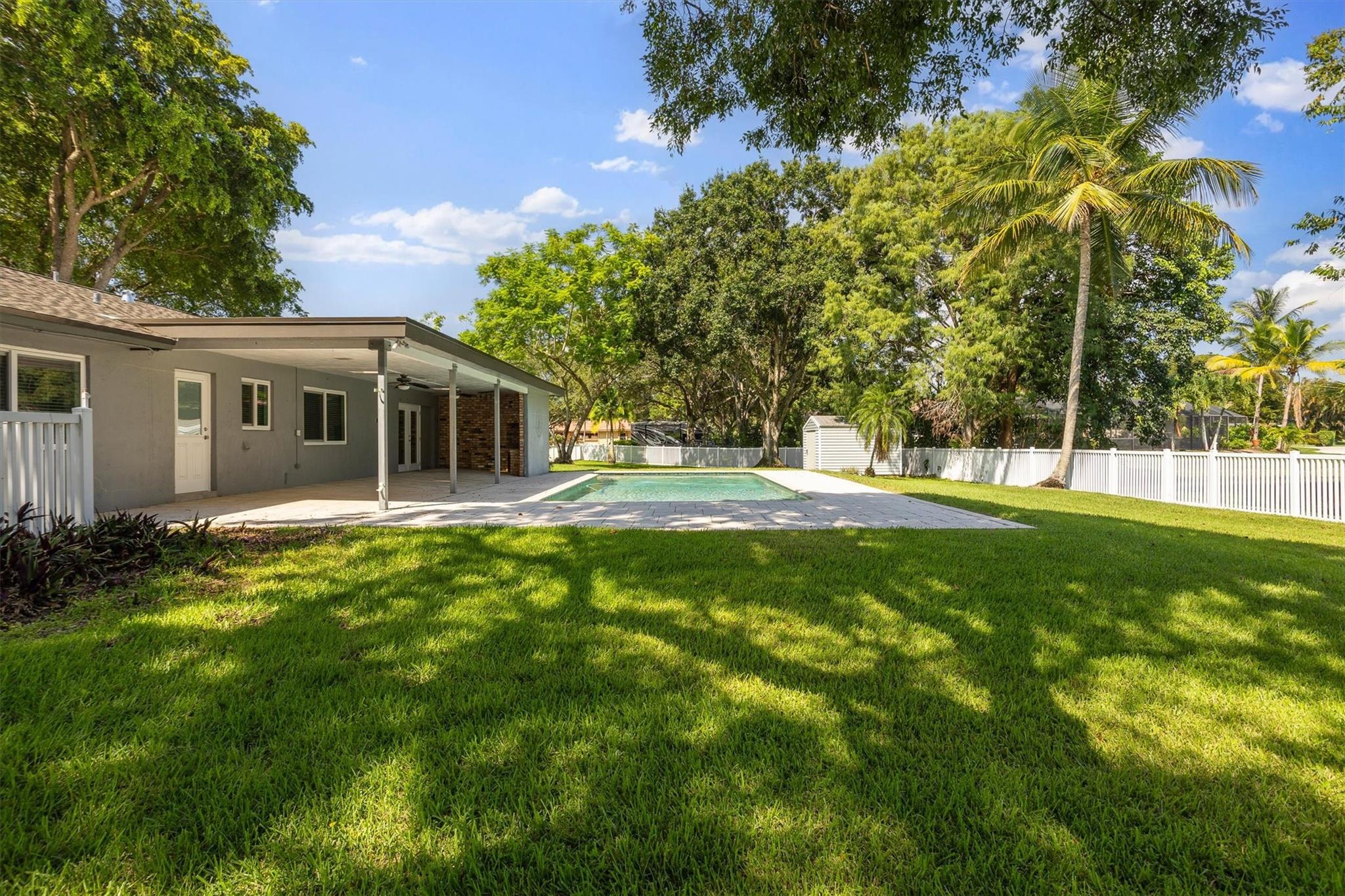 MARTHA BRIGHT FARMS - Residential