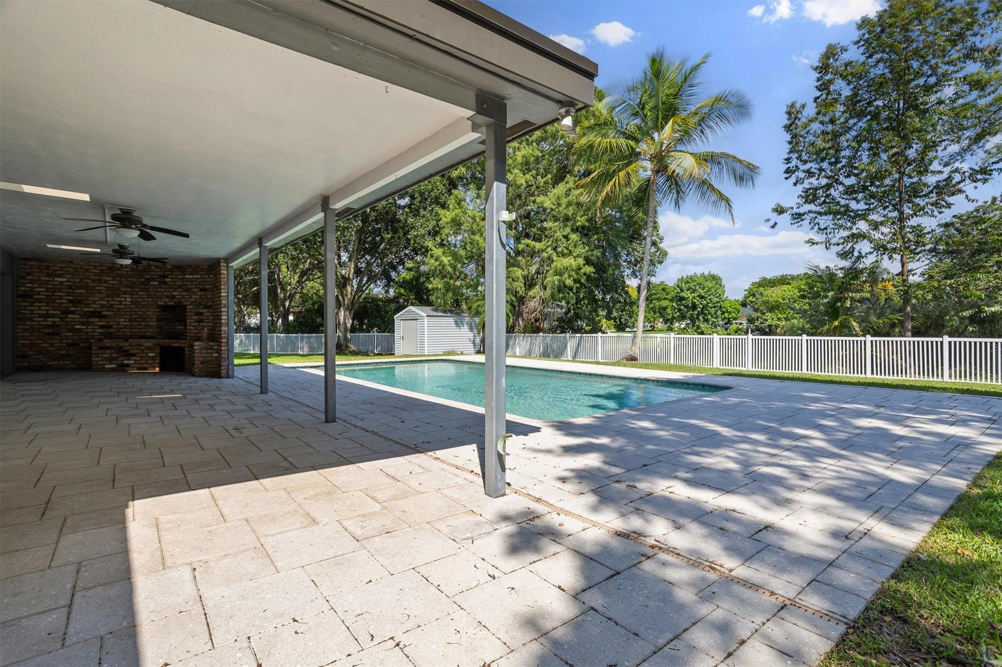 MARTHA BRIGHT FARMS - Residential