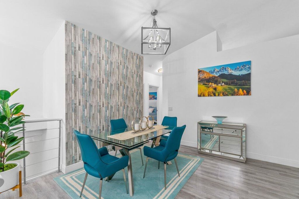Photo of 4 Via De Casas Sur #201, Boynton Beach, FL 33426 (MLS # R10926869)