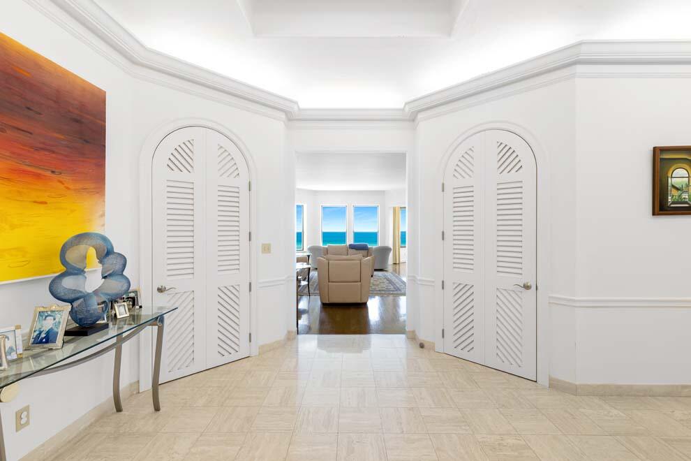 EL CORTIJO CONDO - Residential