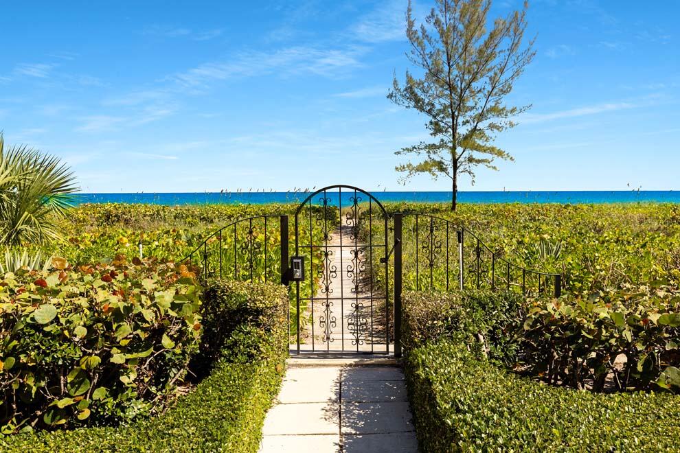 EL CORTIJO CONDO - Residential