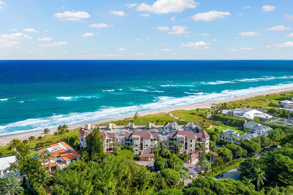 EL CORTIJO CONDO - Residential