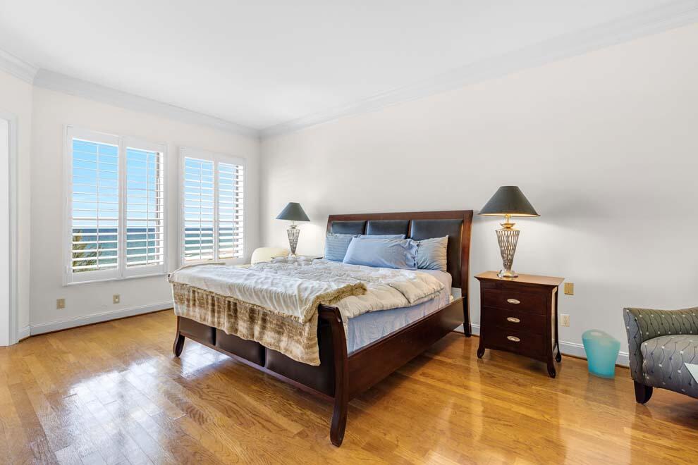 EL CORTIJO CONDO - Residential