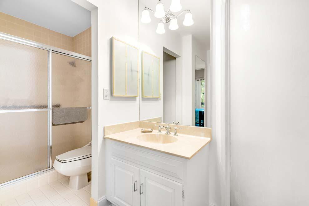 EL CORTIJO CONDO - Residential