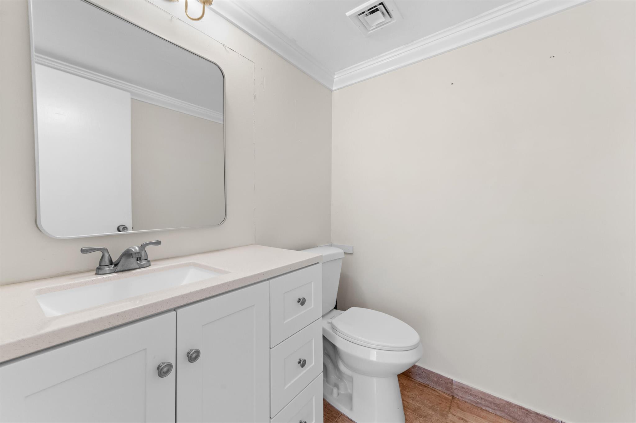 LANDS OF THE PRESIDENT - Residential Lease