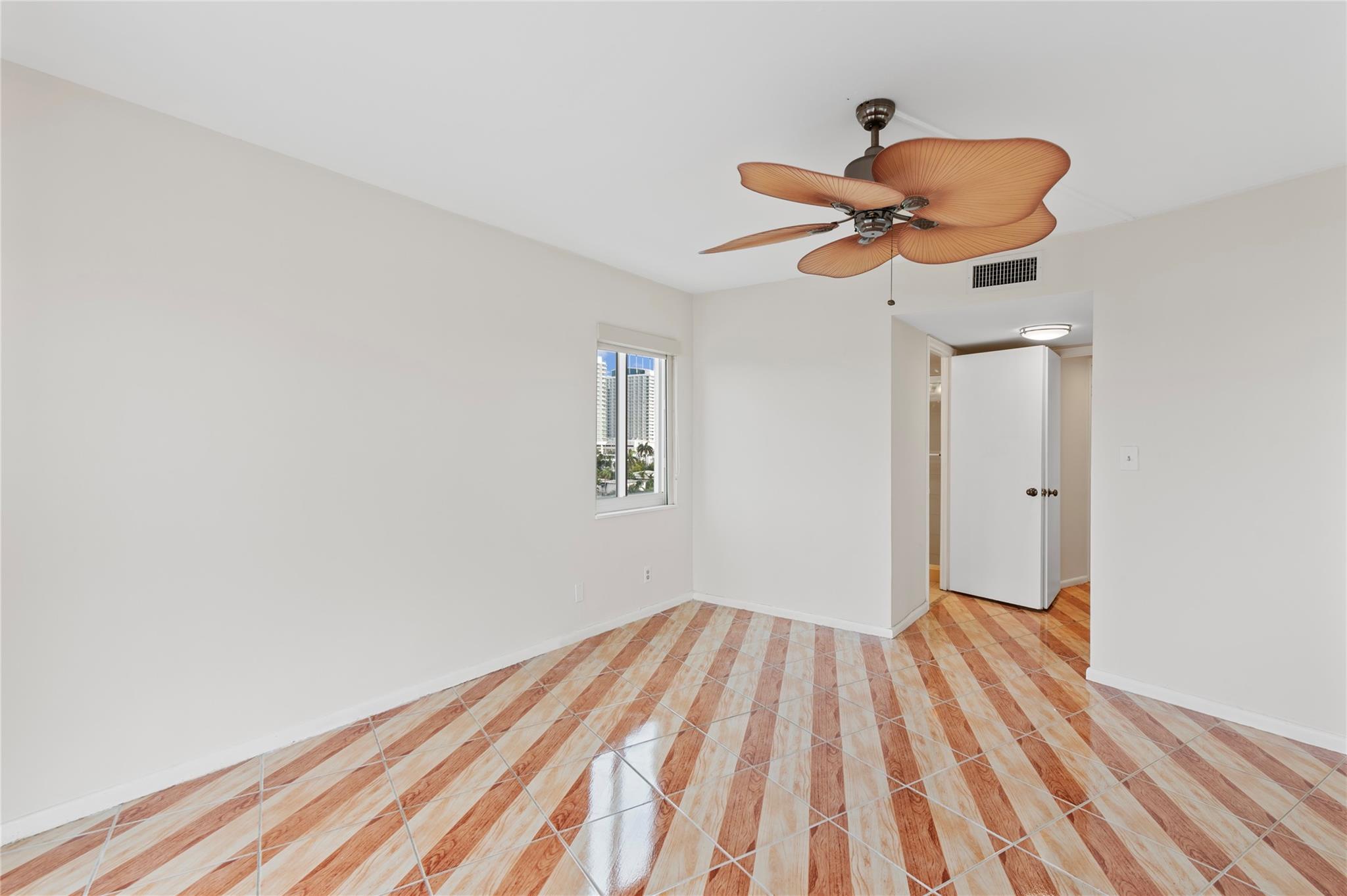 Nautical Towers Condo - Residential