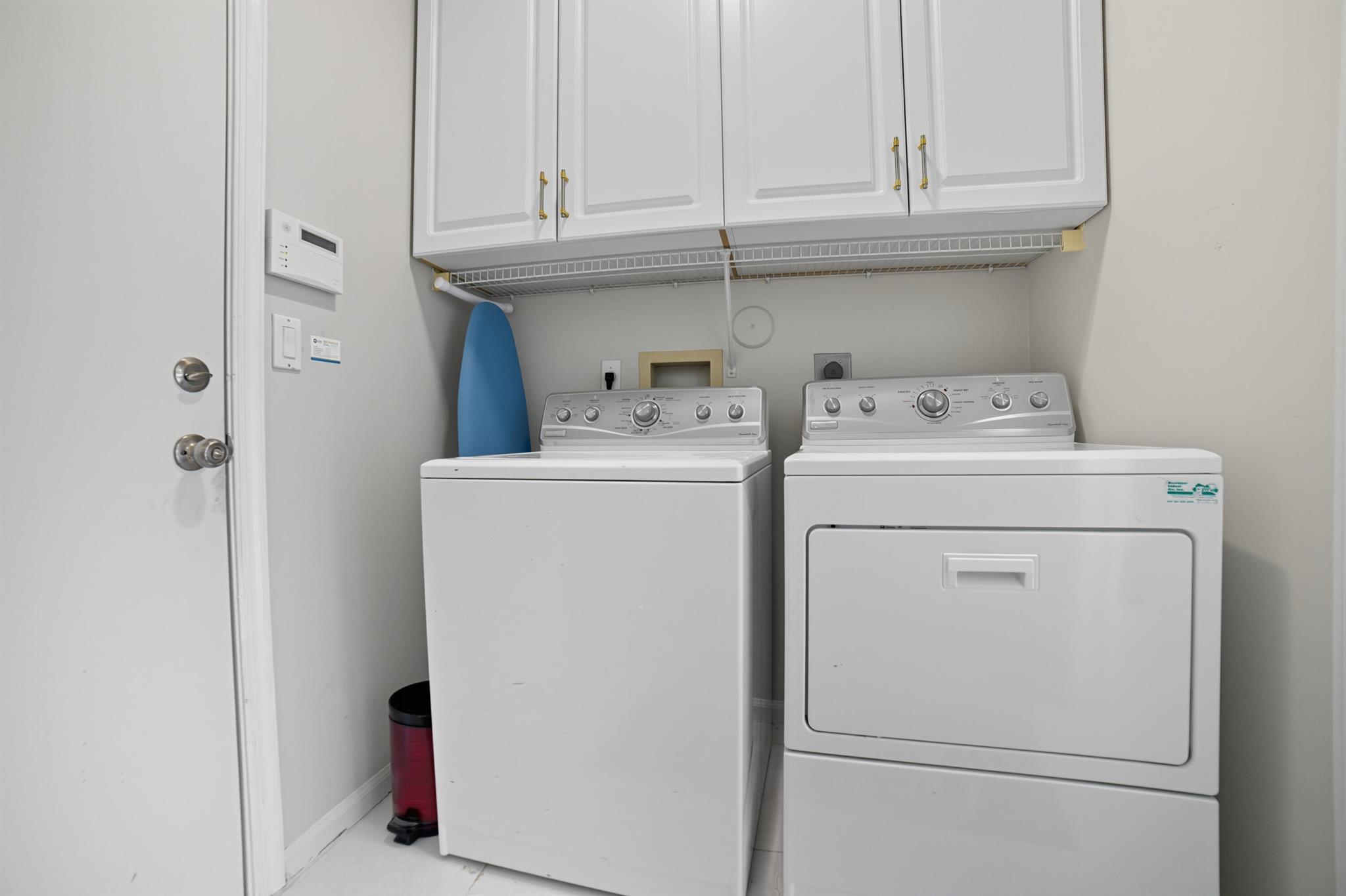 CORAL LAKES IV - Residential Lease