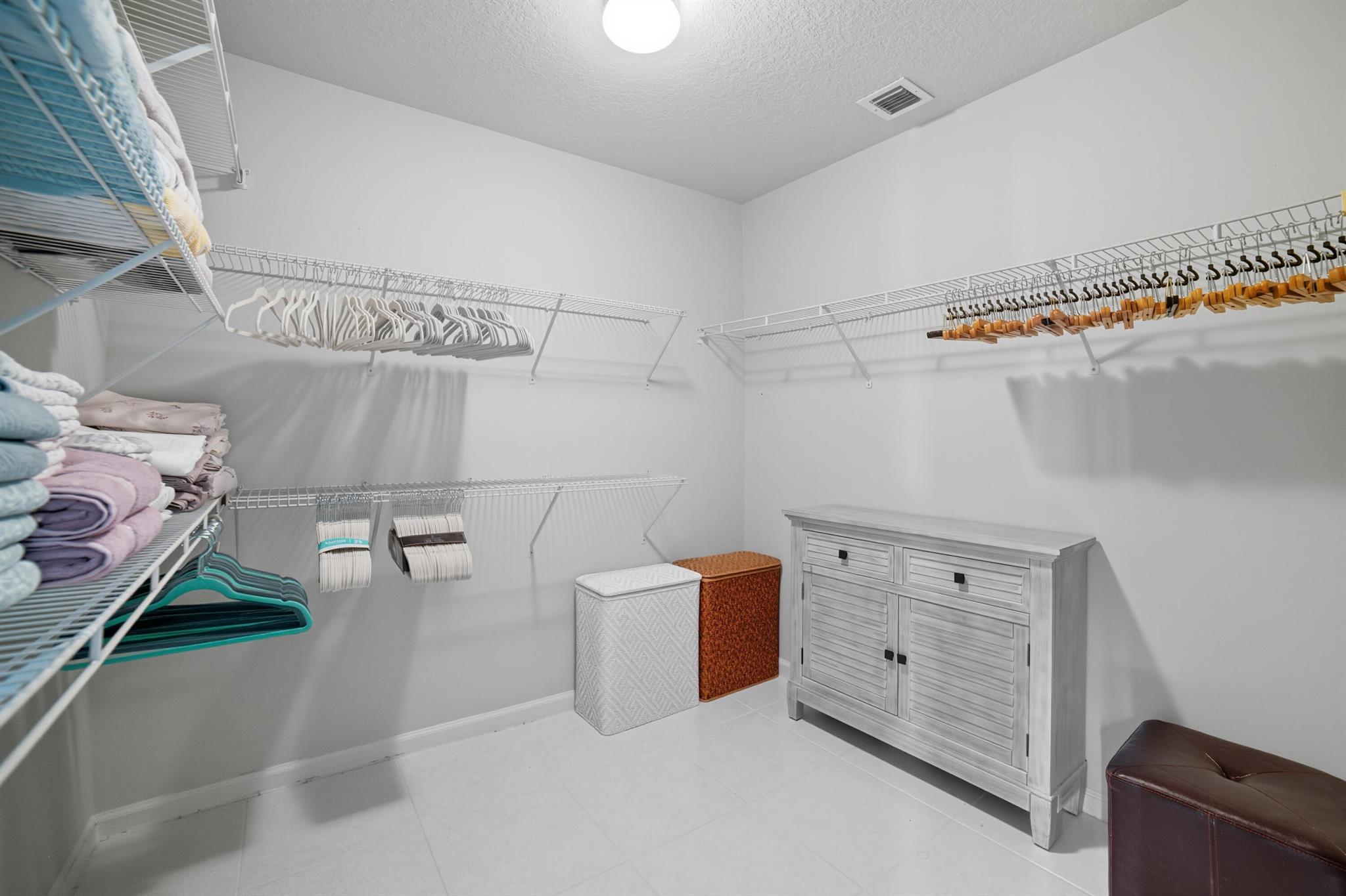 CORAL LAKES IV - Residential Lease