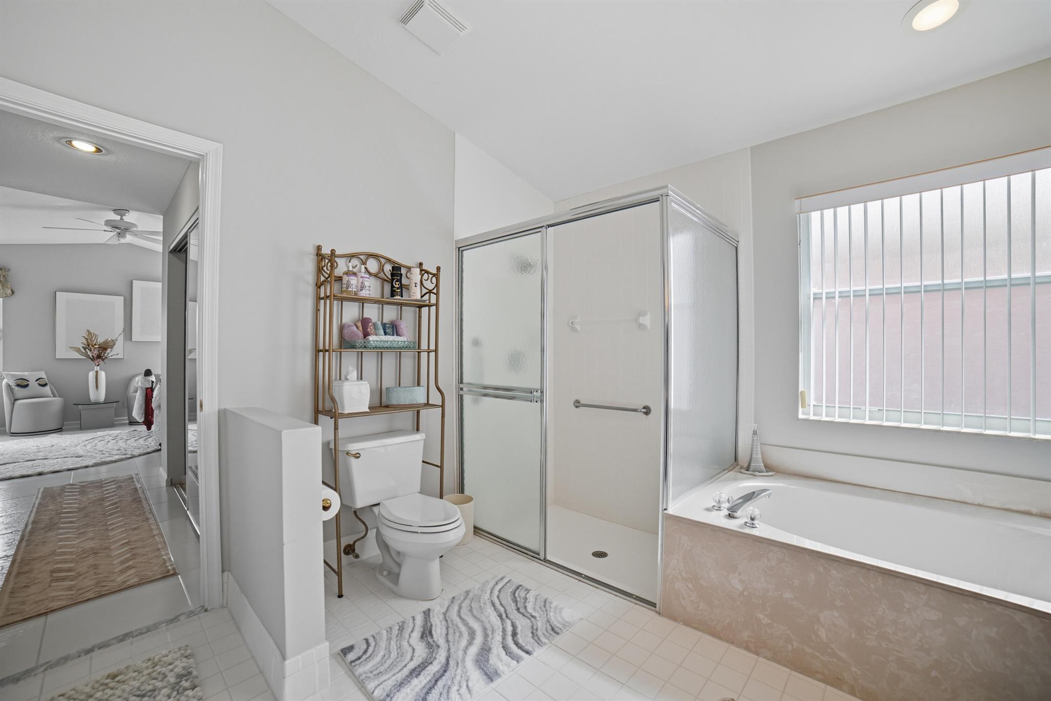 CORAL LAKES IV - Residential Lease