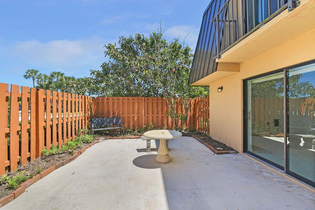 Photo of 5670 SE Windsong Lane #403, Stuart, FL 34997 (MLS # R10976451)