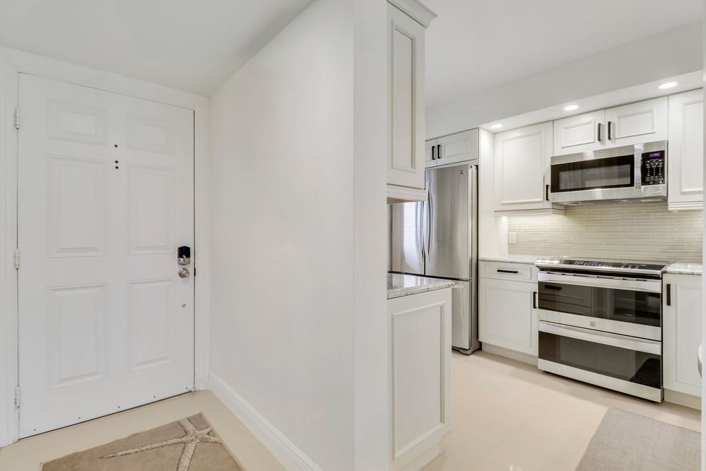 Photo of 601 S Seas Drive #502, Jupiter, FL 33477 (MLS # B26007684)