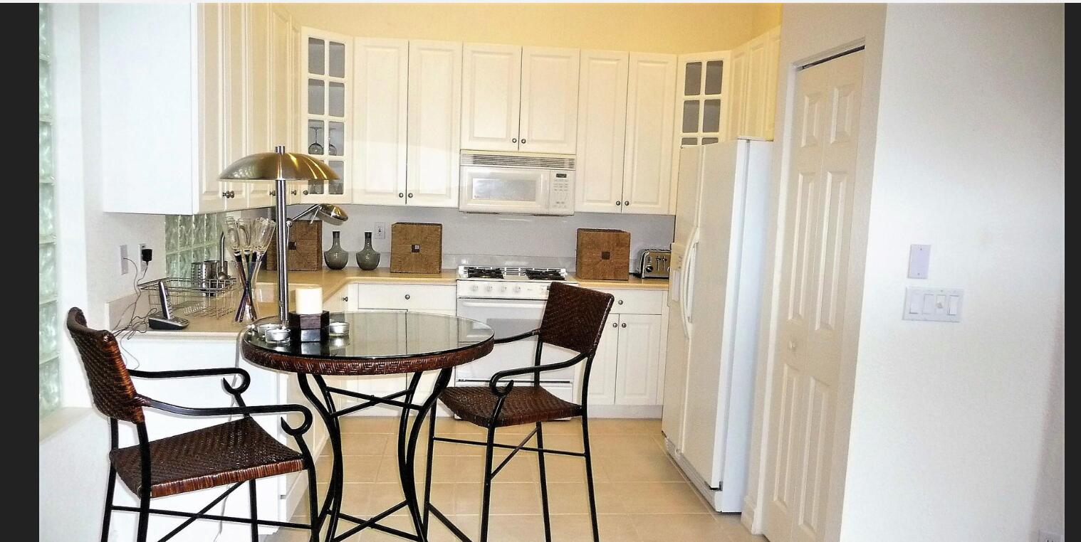 IBIS GOLF AND COUNTRY CLUB 17 - Residential Lease