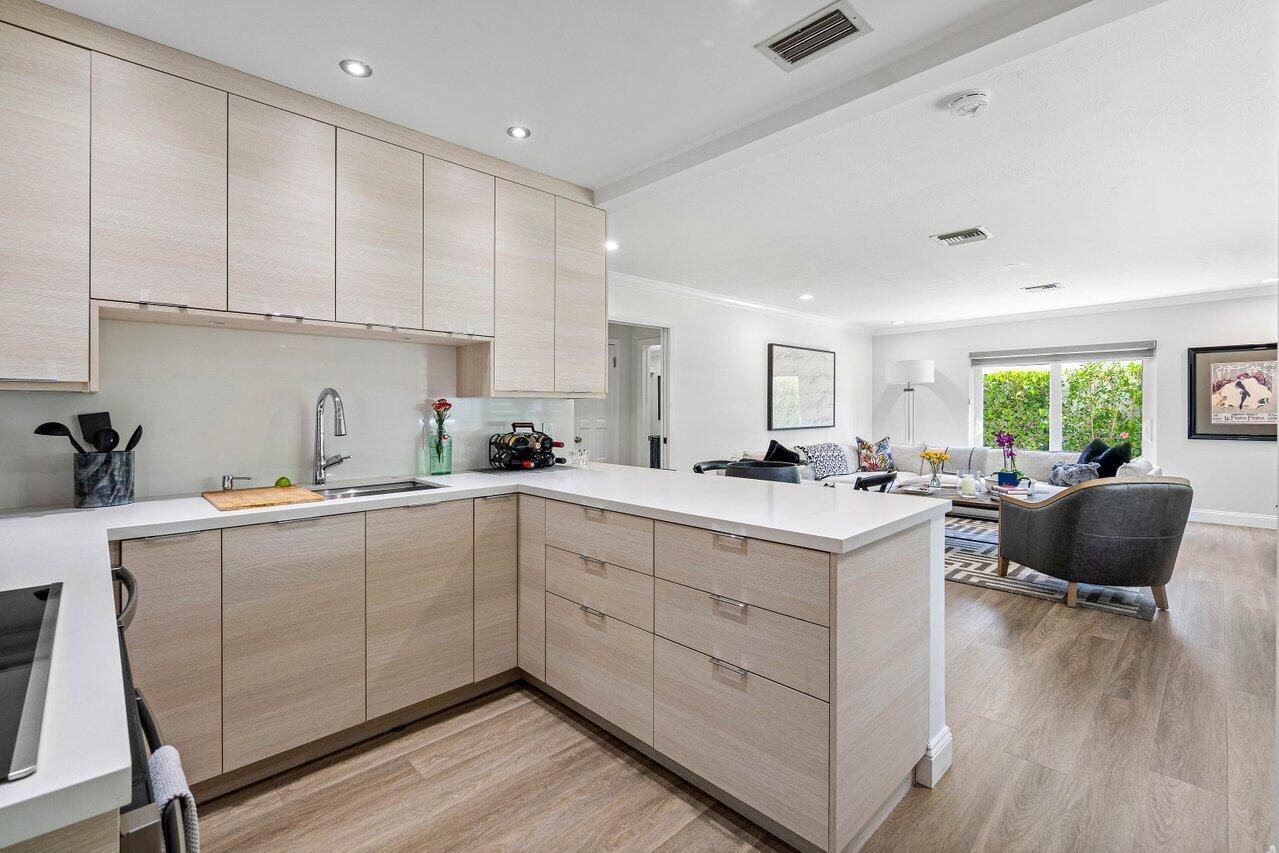 CHEVY CHASE - Residential