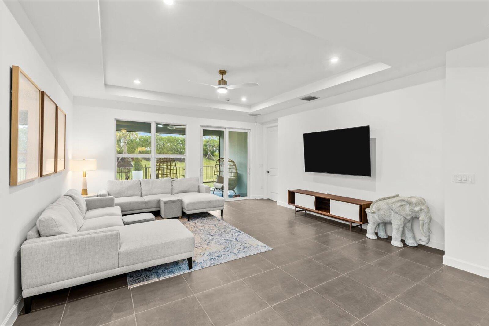 SOUTHERN GROVE PARCEL 28 - Residential