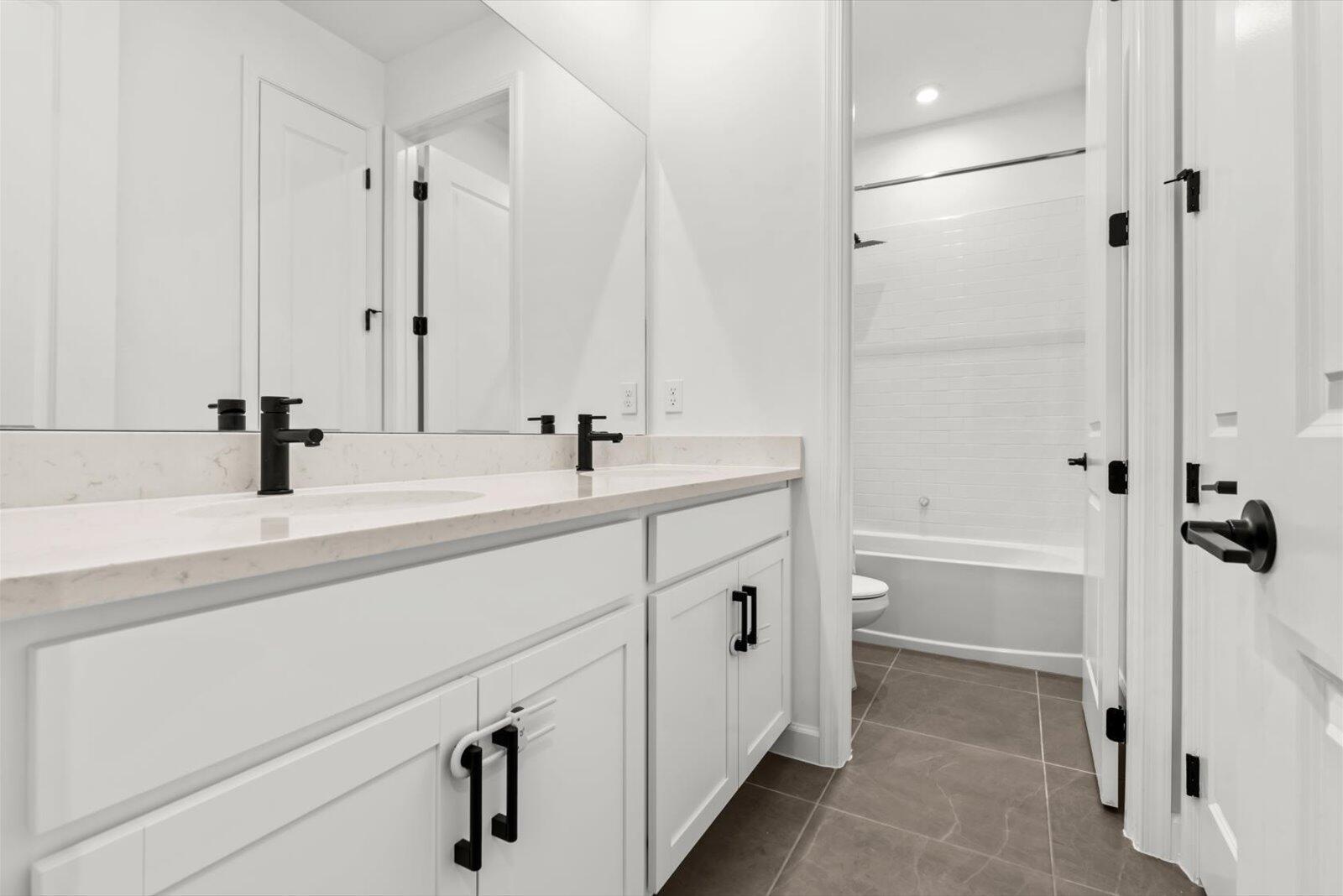 SOUTHERN GROVE PARCEL 28 - Residential