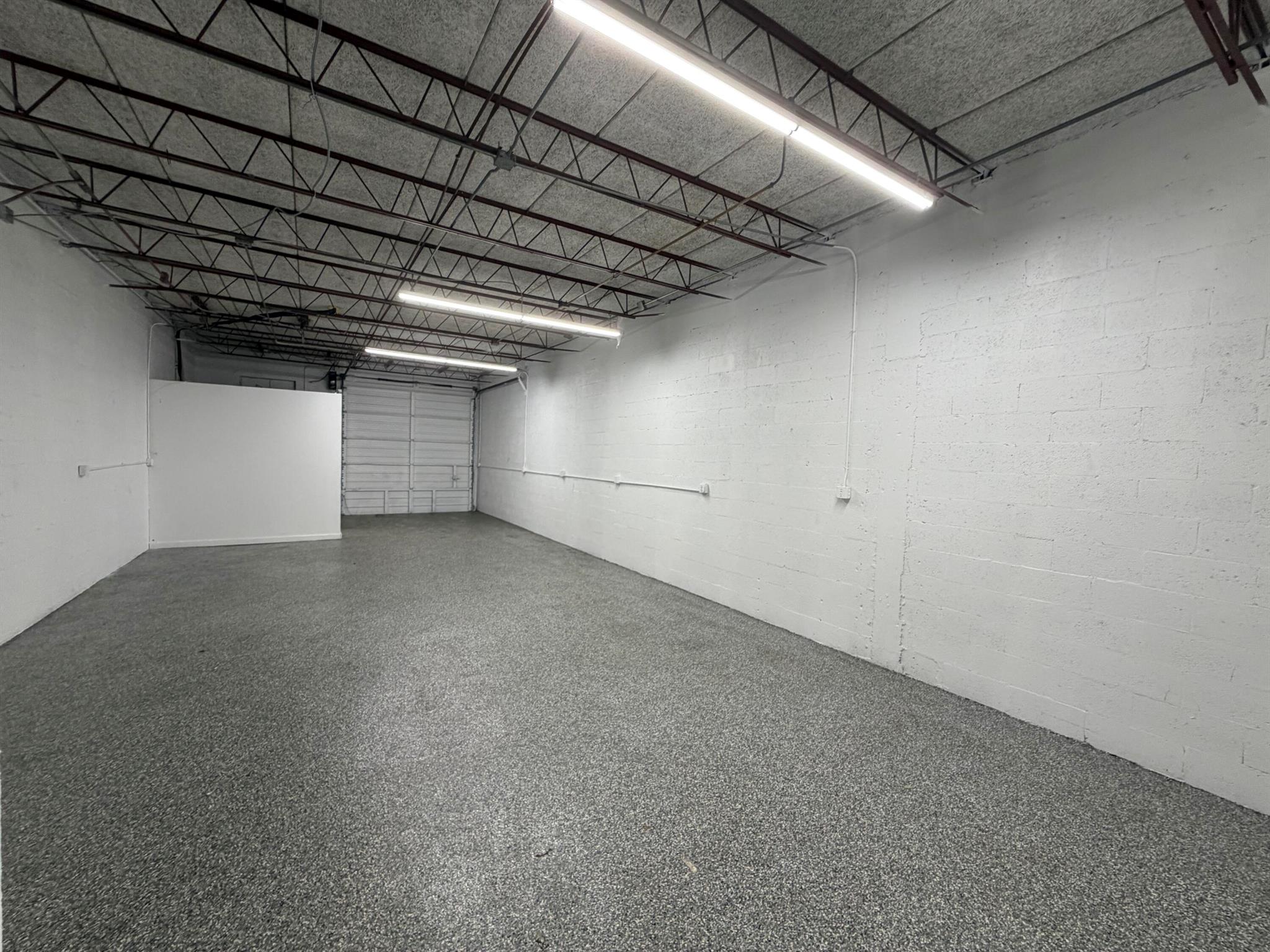 EAST COAST INDUSTRIAL CEN - Commercial Lease