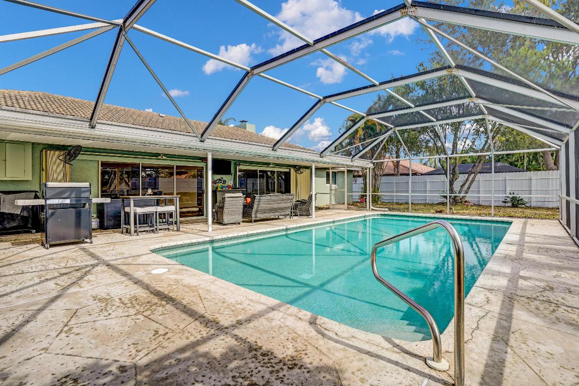 Sandpiper Bay - Residential