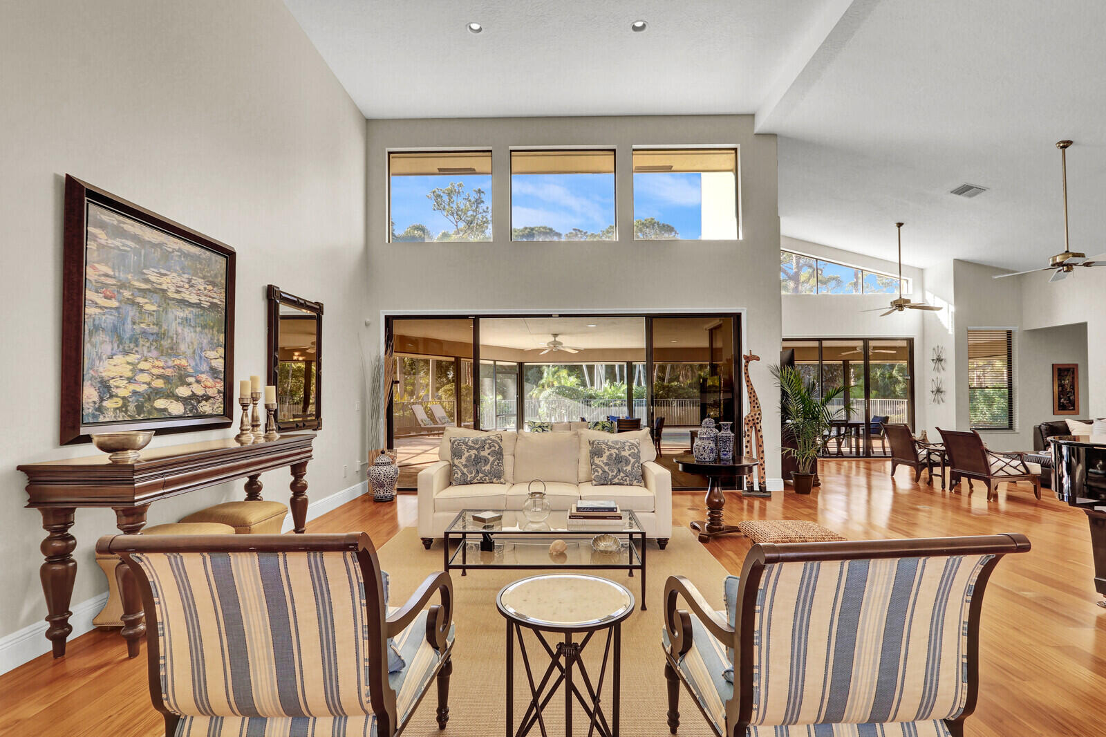 208 Turnberry Court S