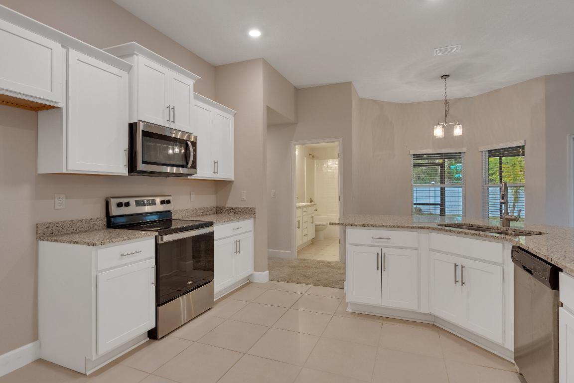 WATERSTONE PHASE THREE - Residential