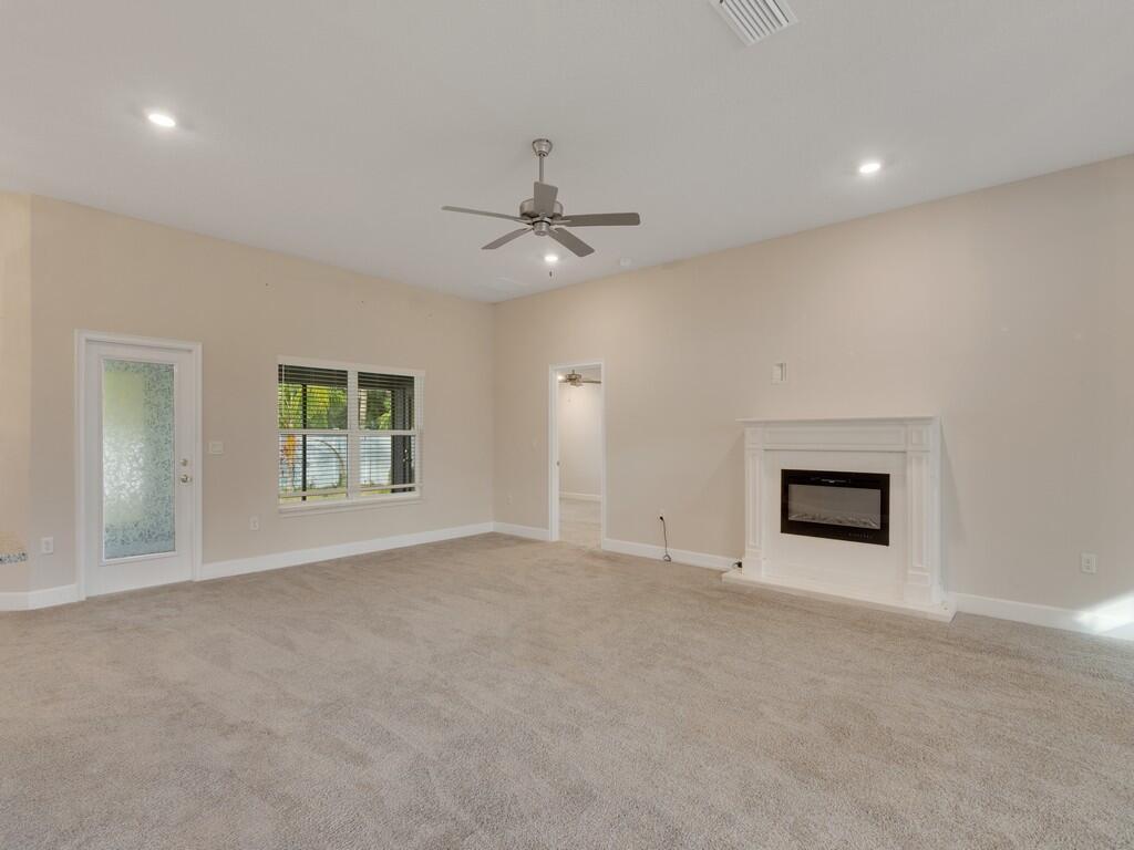 WATERSTONE PHASE THREE - Residential