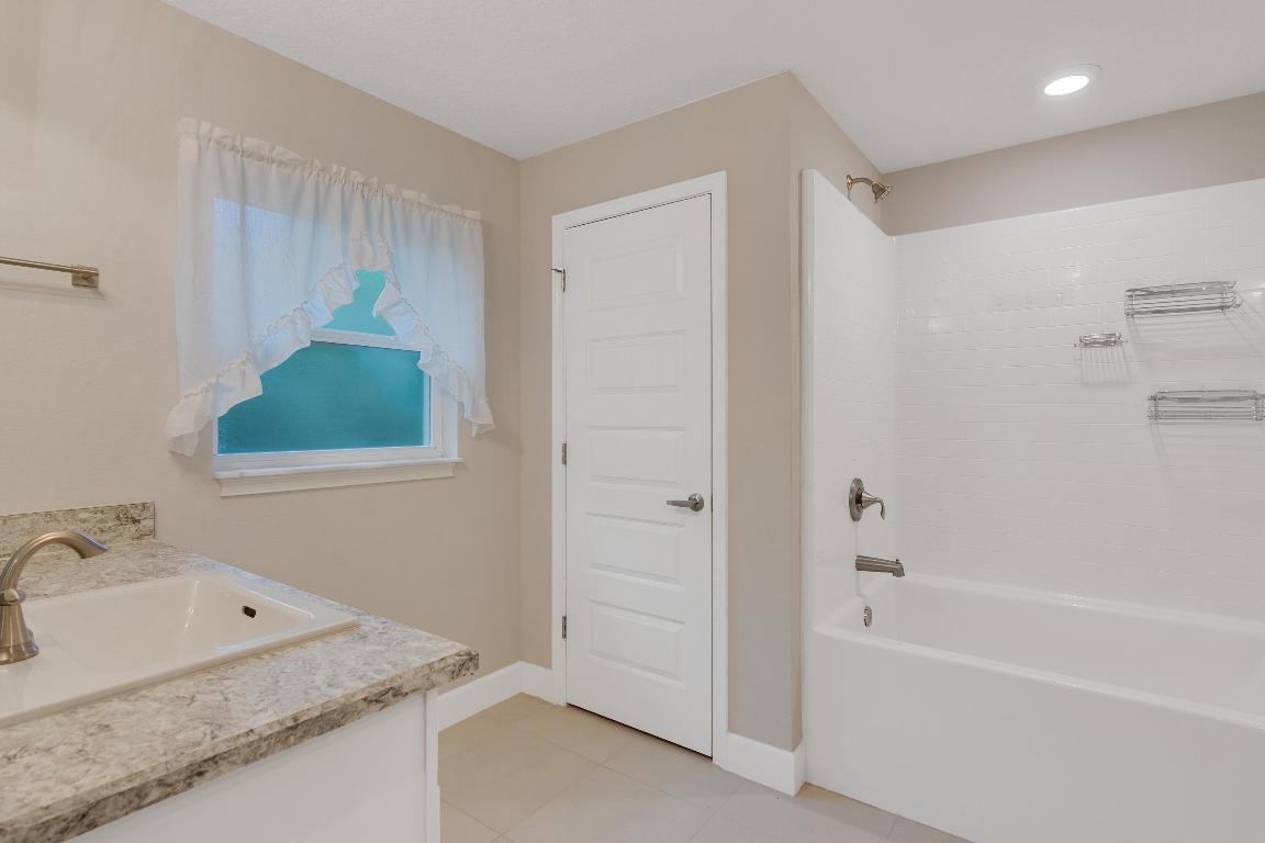 WATERSTONE PHASE THREE - Residential