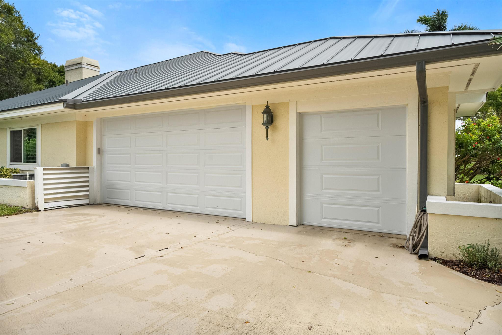 MARINER SANDS - Residential