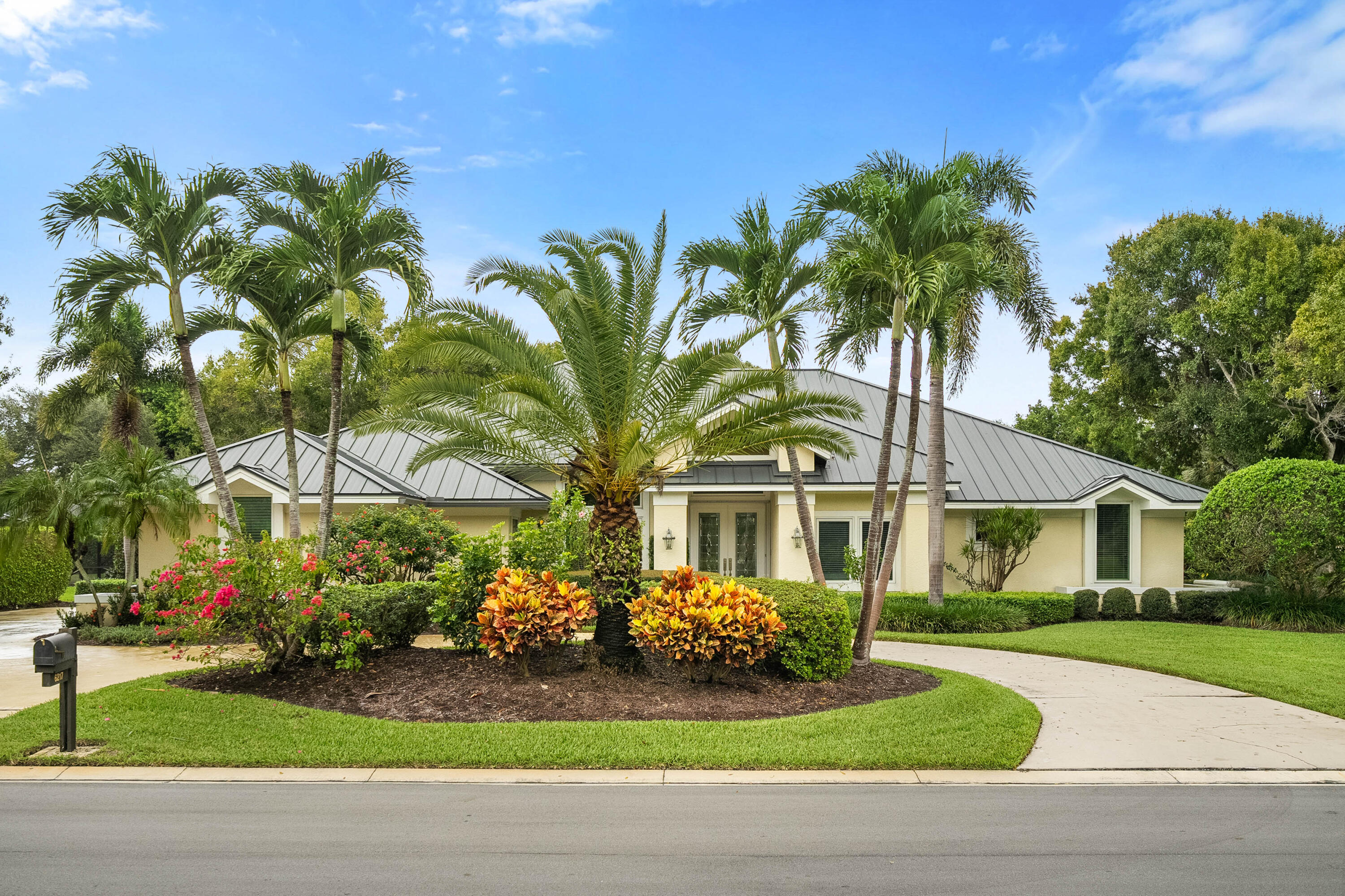 6217 SE Baltusrol Terrace