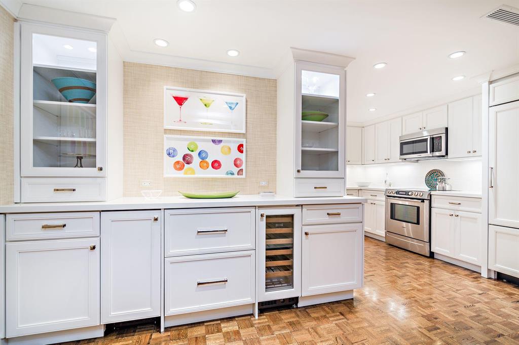 Lowell House - Residential