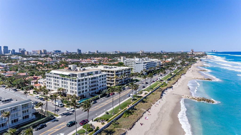 Lowell House - Residential