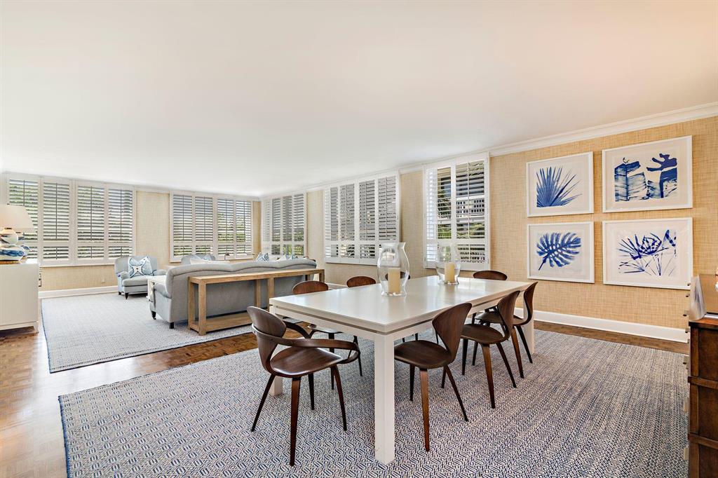 Lowell House - Residential