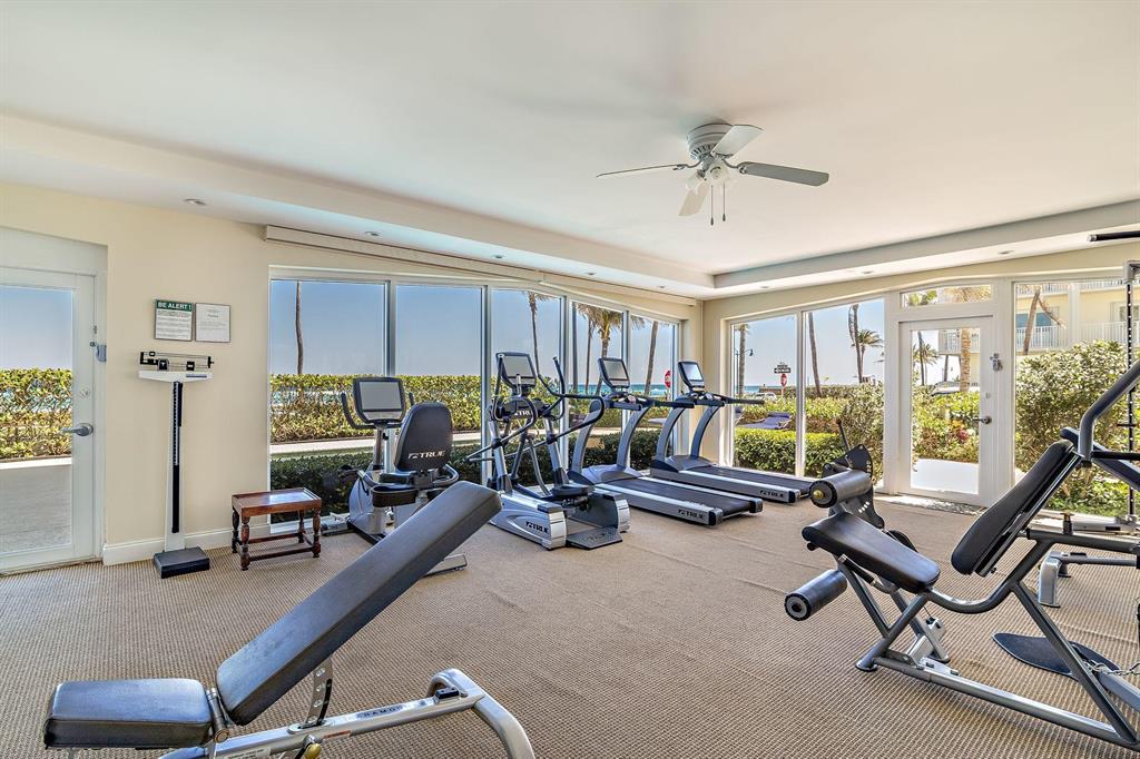 Lowell House - Residential