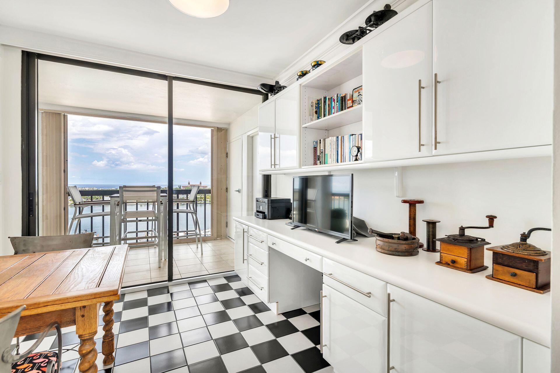 WATERVIEW TOWERS CONDO - Residential