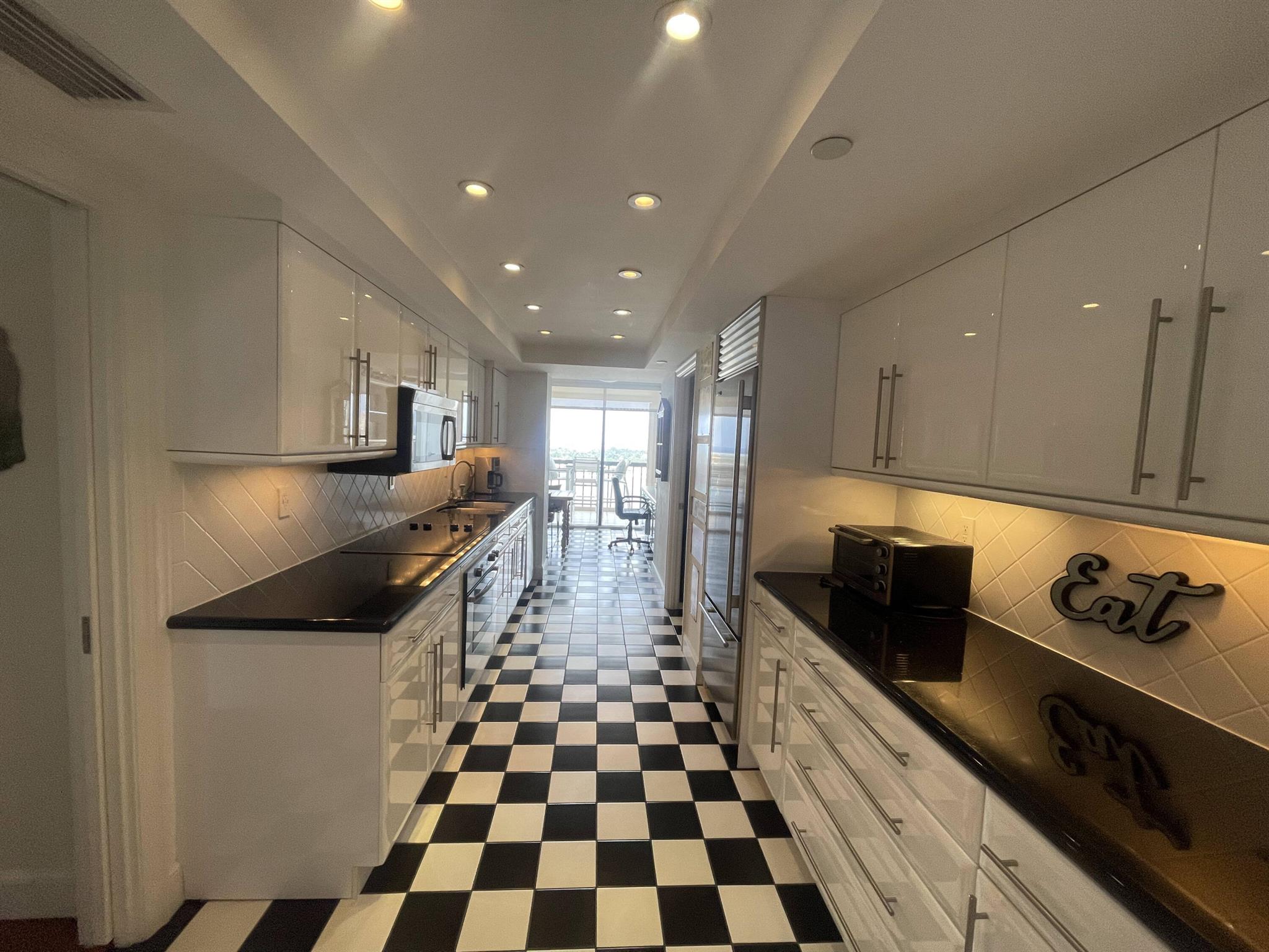 WATERVIEW TOWERS CONDO - Residential