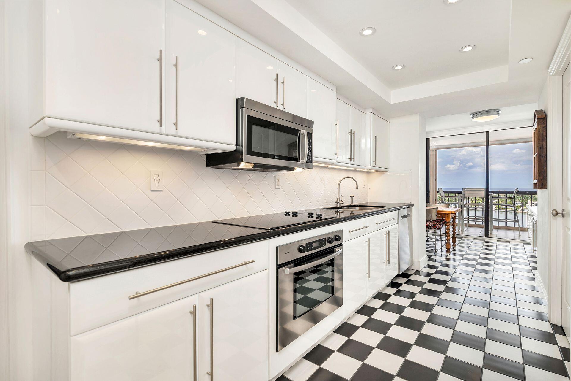 WATERVIEW TOWERS CONDO - Residential