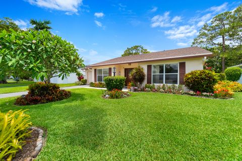 FHA Qualifying Properties in Palm Beach County, FL 46 6303 Silver Moon Lane Greenacres FL 33463