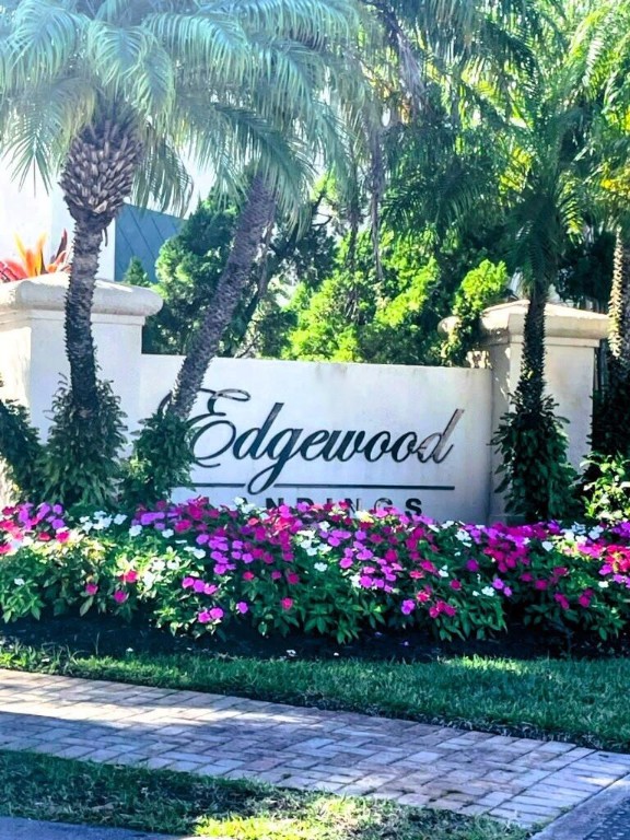 EDGEWOOD LANDINGS - Residential